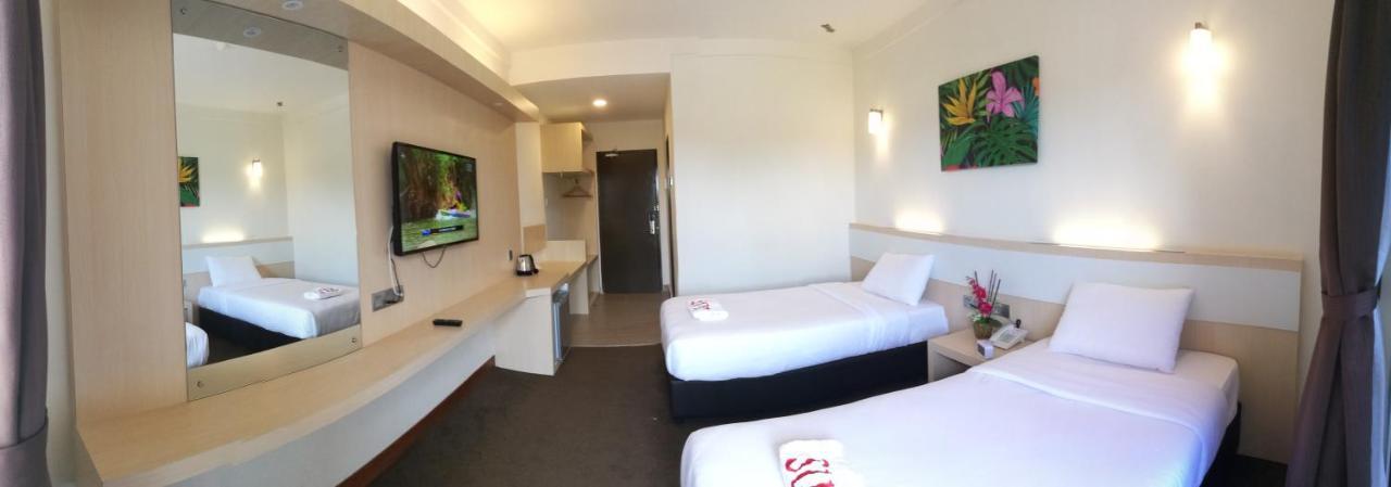Serdang Lake View Resort Sungai Kechil エクステリア 写真